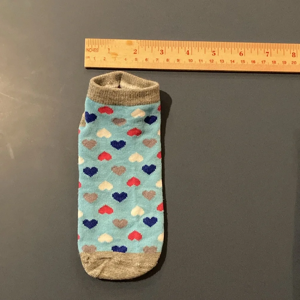 Girls socks one pair or 2 socks. EUC. Not used much. Clean and washed